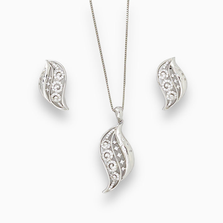 designer silver pendant with earring set