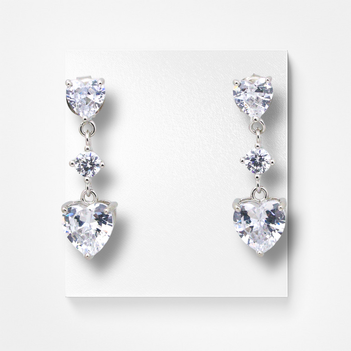 Heart shaped designer silver earring