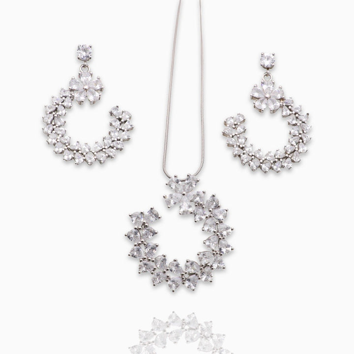 Shining Curve design pendant with matching earrings Silver Jewellery set