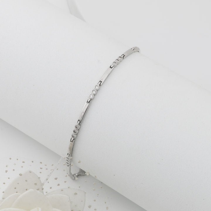 Sleek cylindrical Ladies Silver bracelet