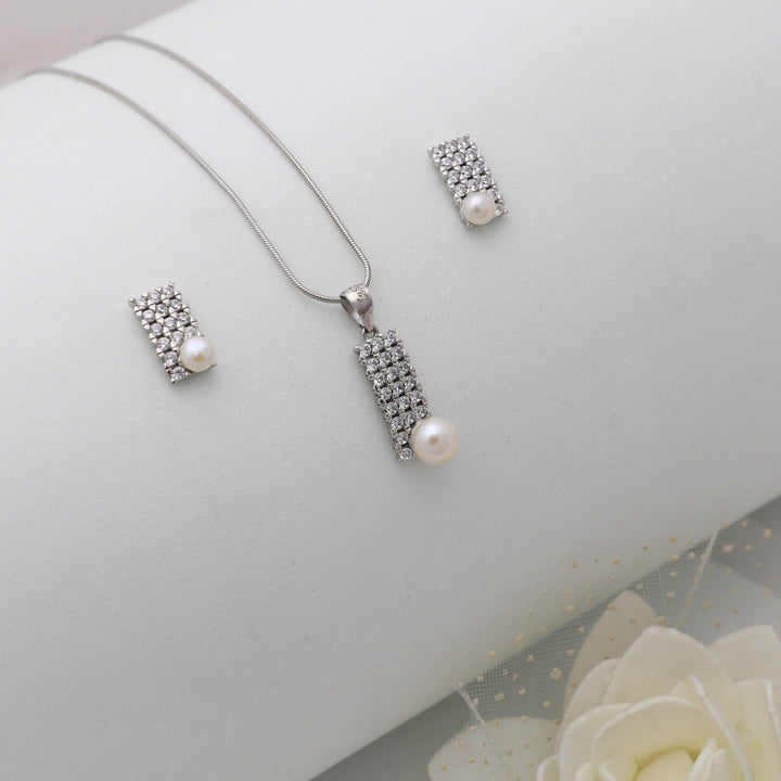 Pearl rectangular shape pendent with matching earring set