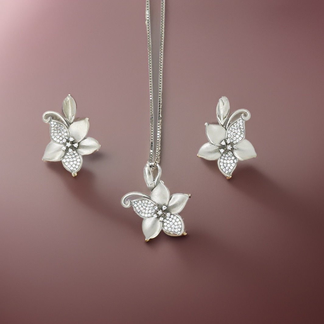 Designer silver Pendant and earring set with matte finish