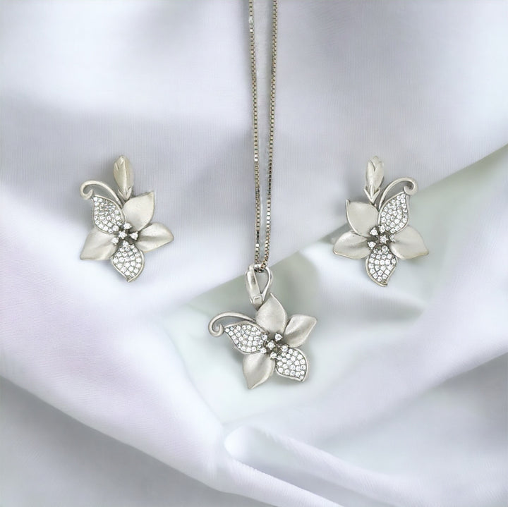 Designer silver Pendant and earring set with matte finish