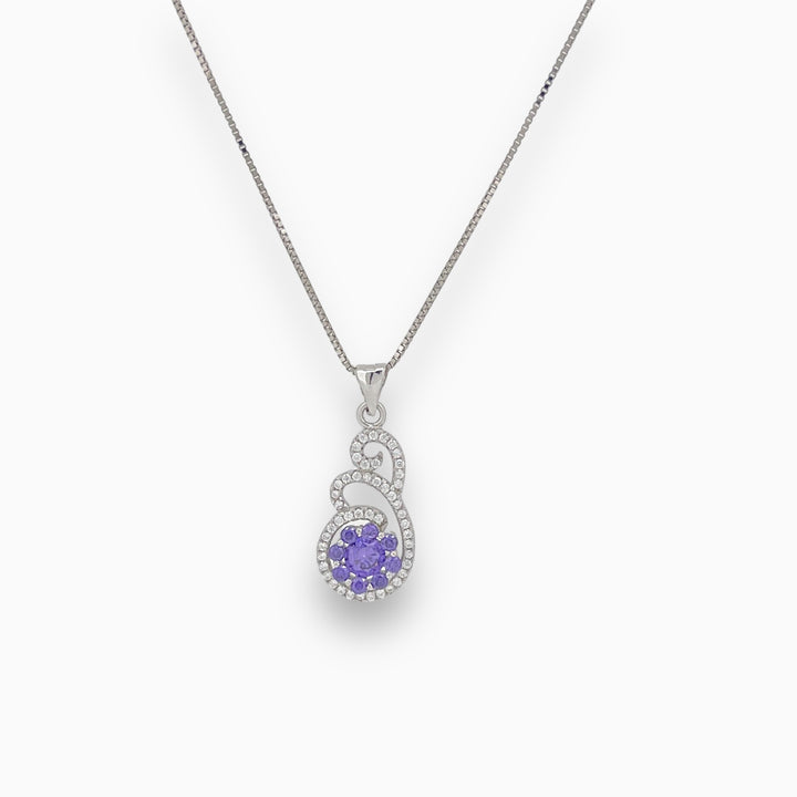 925 silver pendant with chain - Elegance Redefined – Our silver pendant with purple stone brings timeless charm to your look.