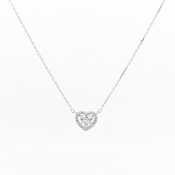 925 silver pendant with chain - A touch of silver, a world of elegance. Discover the beauty of simplicity with BeSilver."