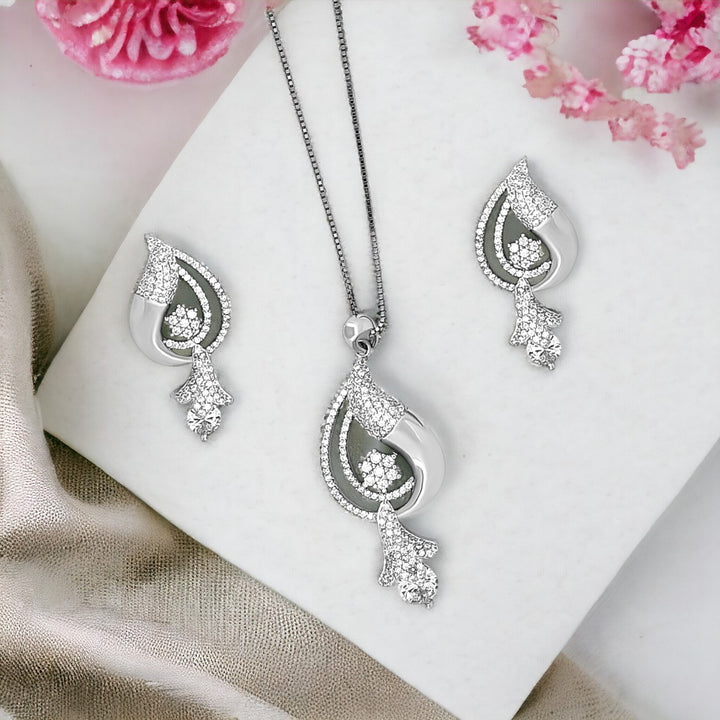 Designer Pendant with earring set made with 925 silver studded with Cz stone